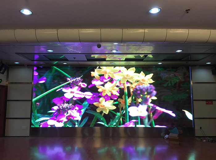 全彩led屏出現(xiàn)花屏怎么辦？